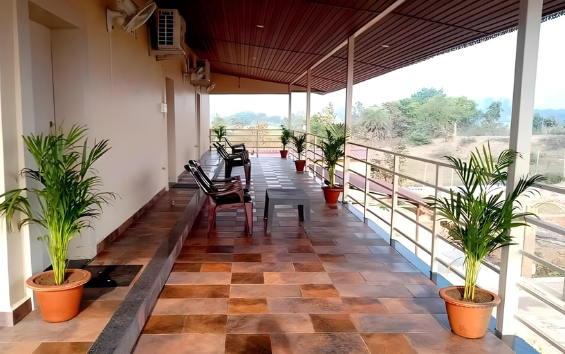 Others 5, Mulberry Manor, Hoshangabad