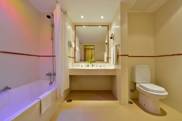 Bathroom 5, Pestana Blue Alvor Beach All Inclusive, Portimão