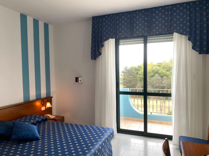 Bedroom 3, Hotel Villaggio Aurora, Taranto