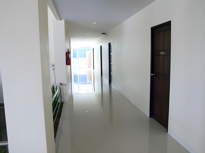 Others 5, Rueanrimnam Hotel, Muang Roi Et