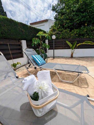 3, Blue Estia Villa - Pool, Wifi, Summer Breeze,
