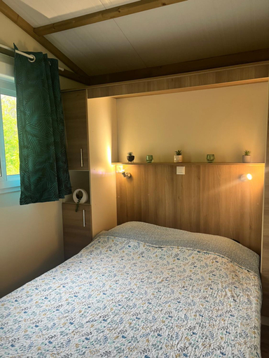 Bedroom 2, Camping La Pierre de L'Aigle, Alpes-de-Haute-Provence