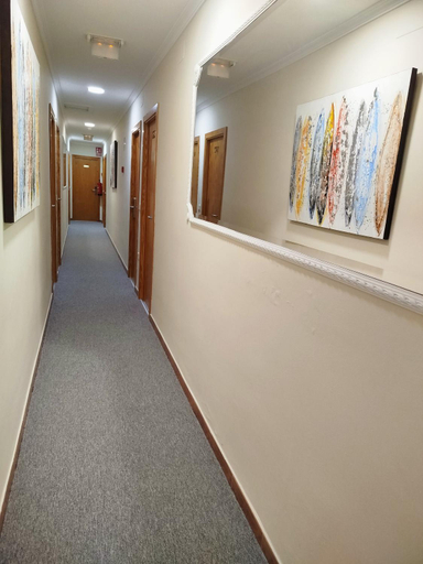 Others 4, Hostal San Martin, Madrid