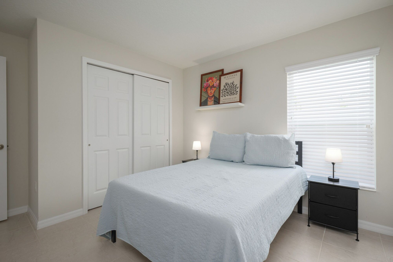 Bedroom 3, Sea Breeze Lake Villa B by Distinctive Beach Rentals, Flagler