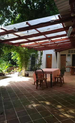 Others 3, Hostal Tia Reyna, Tamanique