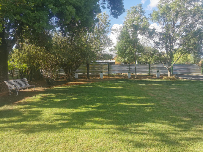 Others 1, Zonneblom Guest House, Chris Hani