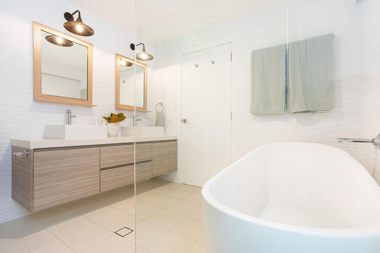 Bathroom 3, Wanda Ocean Front, Byron