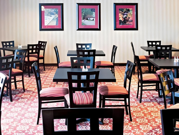 Food & Drinks 5, Quality Inn Lexington -Horse Park, Fayette