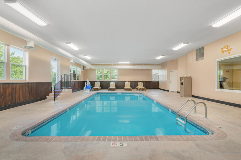Sport & Beauty 5, Best Western Teal Lake Inn, Audrain