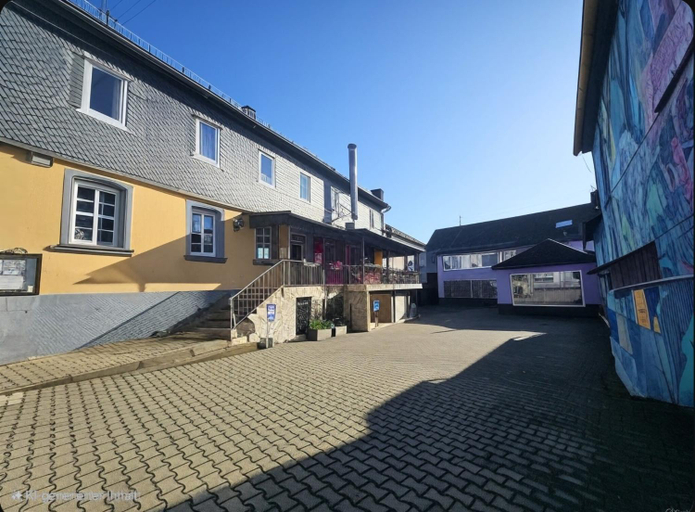 Exterior & Views 1, Gastehaus Weißes Lamm - MONTEURZIMMER, Kronach