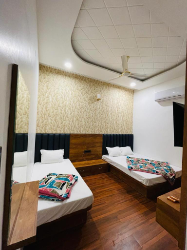 Bedroom, Hotel 4S Niwas - 100 Meter from Langar Hall Gate, Amritsar
