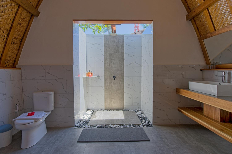 Bathroom 4, Chill Out Bungalows, Lombok
