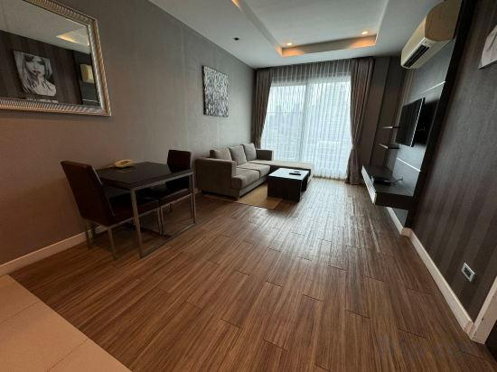 Others 5, J Residence Thonglor 8, Wattana