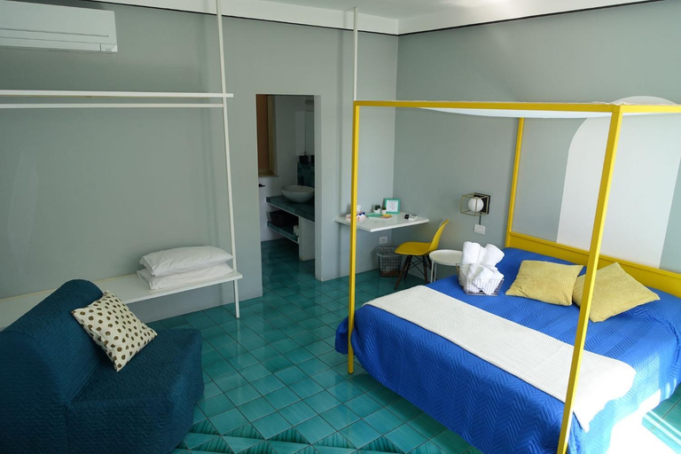 Others 4, Ninina Boutique Suites, Salerno