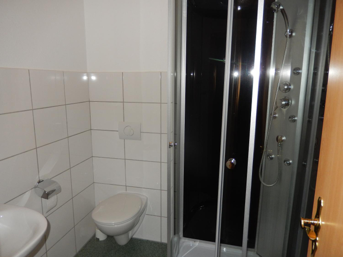 Bathroom 3, Eiderhufe Zimmer, Rendsburg-Eckernförde