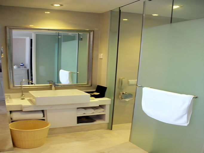 Bathroom 3, Yantai Bihai Hotel, Yantai