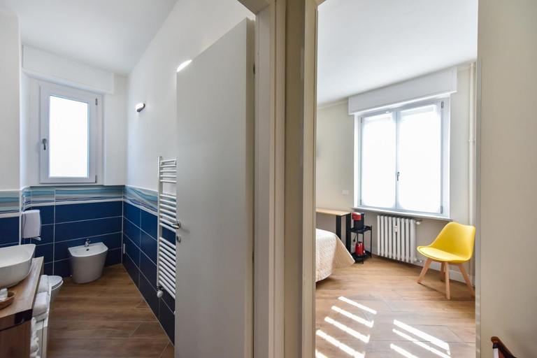Bathroom 4, Lingotto Rooms, Torino