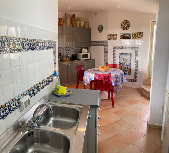 Others 4, En-suite Triple Room-Giardino A Mare, Ragusa