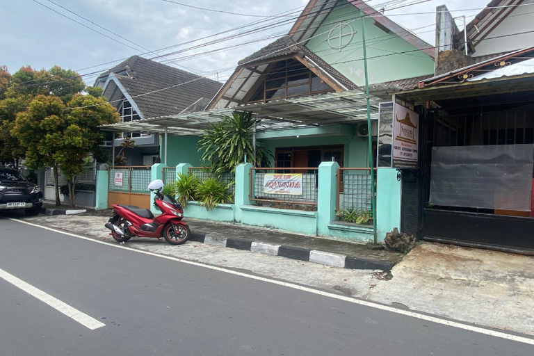 Exterior & Views 1, OYO 93839 Aquenda Homestay, Sleman