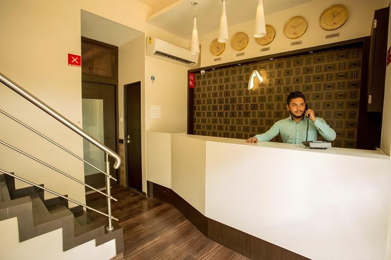 Others 4, Hotel Avenue - Mumbai, Mumbai Suburban
