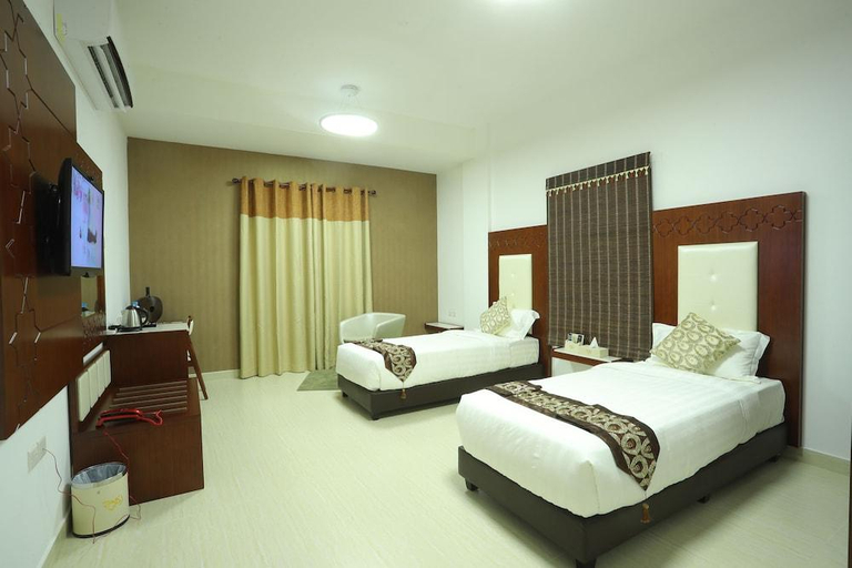 Bedroom 2, Zaki Hotel Apartment, Sur
