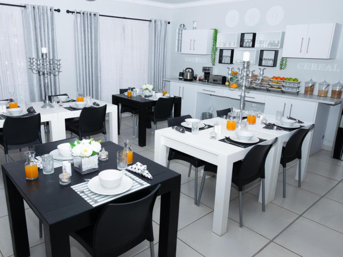 Food & Drinks 3, Relmies Place, Waterberg