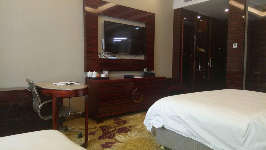 Bedroom 2, Senyuan International Hotel, Dingxi