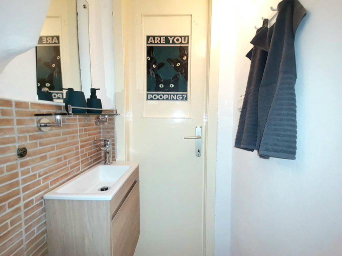 Bathroom 3, Novalja City Central Apartments, Novalja