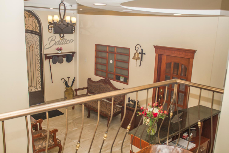 Public Area, Hotel Báltico, Quito