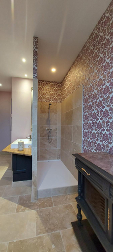 Others 2, Le Clos des Bories, Dordogne