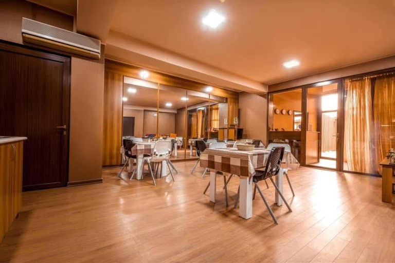Others 5, Aygestan Hostel, Yerevan