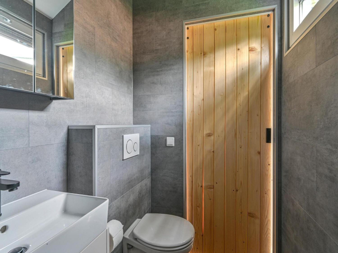 Bathroom 3, Chalet in Dutch Park with Garden and Terrace, Westerveld