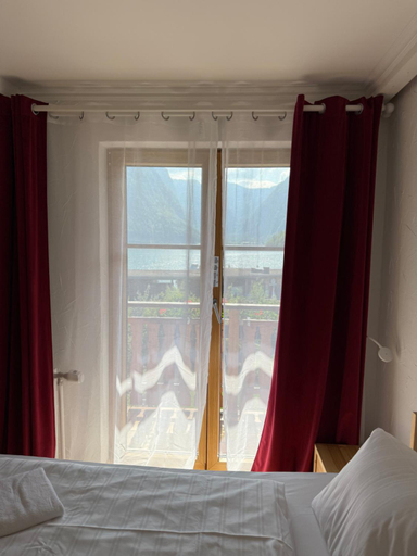 Bedroom 3, Seehotel am Hallstättersee, Gmunden
