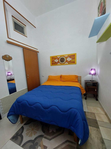 Bedroom 2, B&B Cappotto civico 48, Napoli