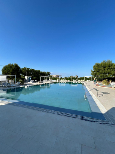 3, Villa Lamandia, Bari
