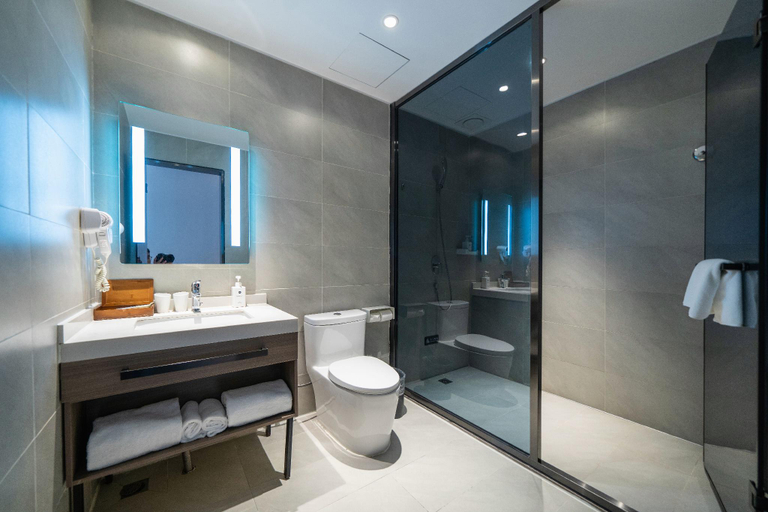 Bathroom 2, Hanting Hotel Guangxi University, Nanning