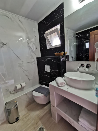 Bathroom 5, Sidari Water Park Resort & Spa, Ionian Islands
