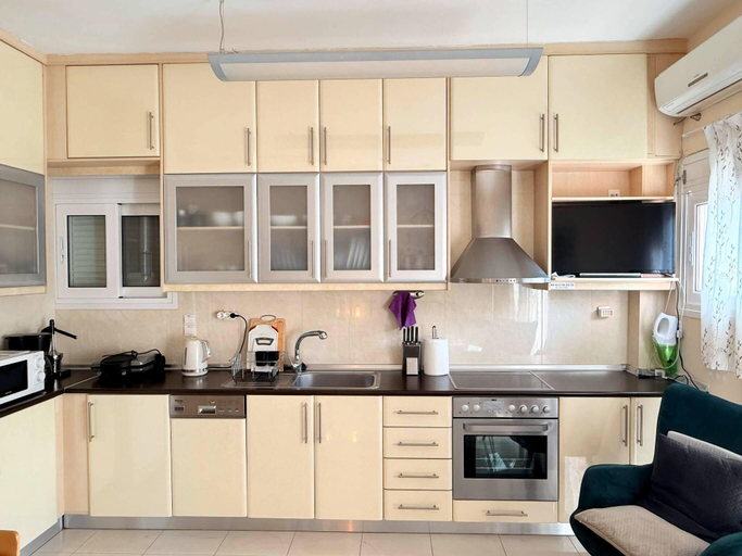 Kitchen 4, Little Central Apartment-1min walk from everywhere, Crete