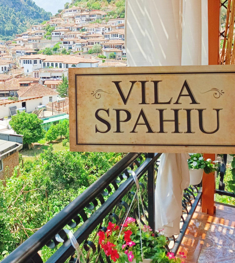 Others 4, Vila Spahiu, Beratit