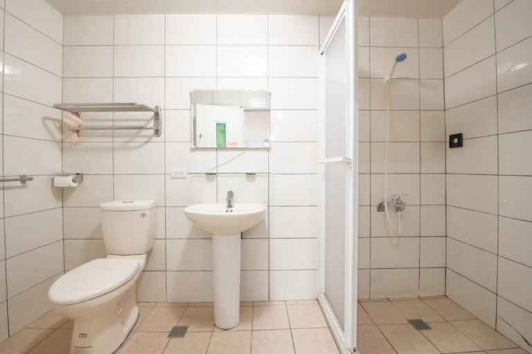 Bathroom 2, Grizzly Homestay, Yilan