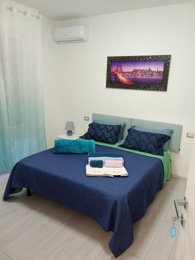 Bedroom 5, Casa Jasmine, Imperia