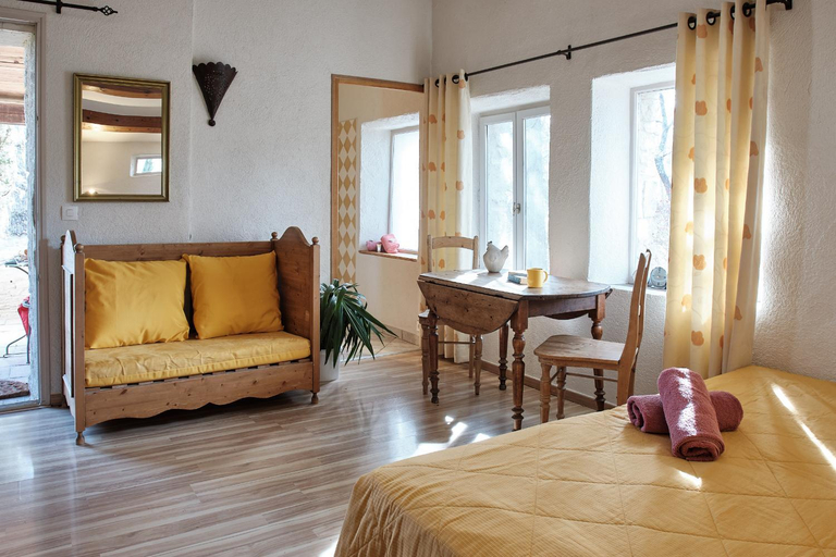 Bedroom 3, Les Maisons de Chante Oiseau, Alpes-de-Haute-Provence