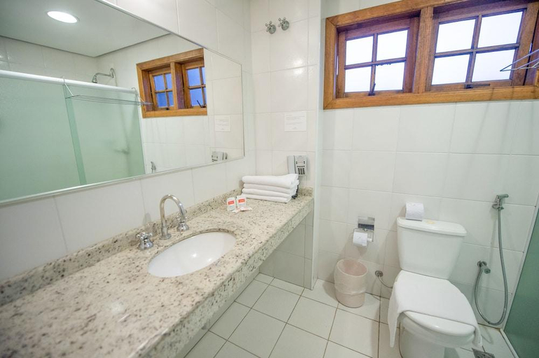 Bathroom 5, Hotel Monreale Resort, Poços de Caldas