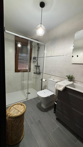Bathroom, Flores para Angela Apartamentos Rurales en el Valle del Jerte, Cáceres