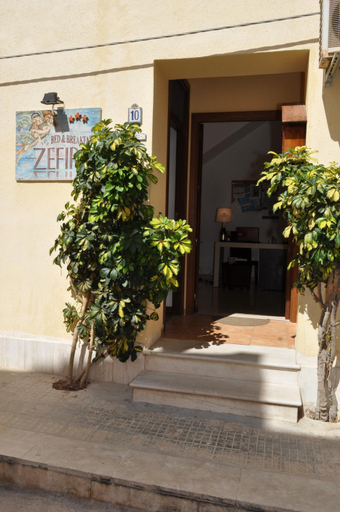 Exterior & Views 1, Rooms and Breakfast Zefiro, Trapani
