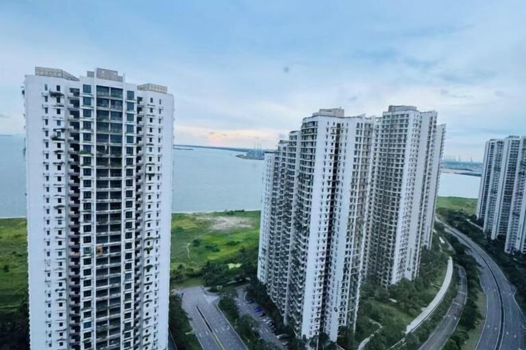 Exterior & Views, Cozy 2B1R 4pax condo Forest City 3A-3202, Johor Bahru