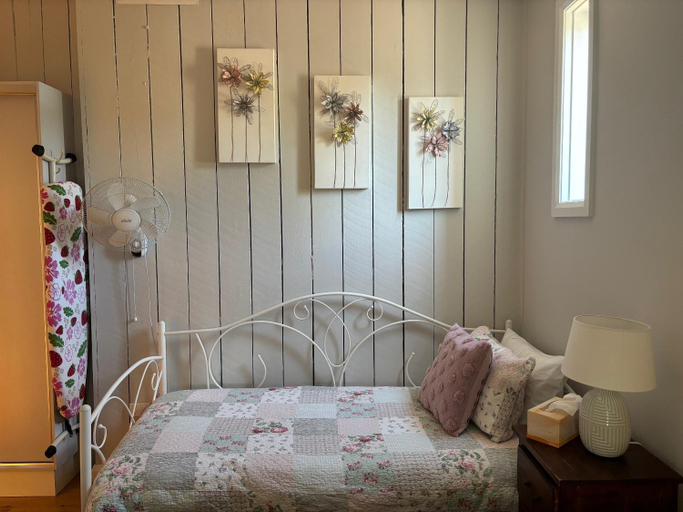 Others 3, Outback Cellar & Country Cottage, Dubbo - Pt B