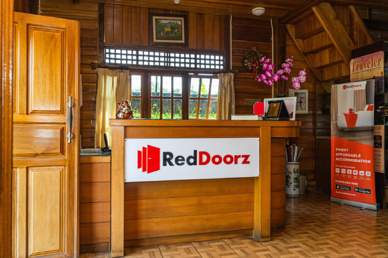 Public Area, RedDoorz Plus near Kota Bunga Cipanas, Cianjur
