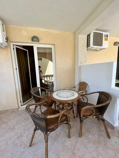 Others 2, Apartmani Bojana