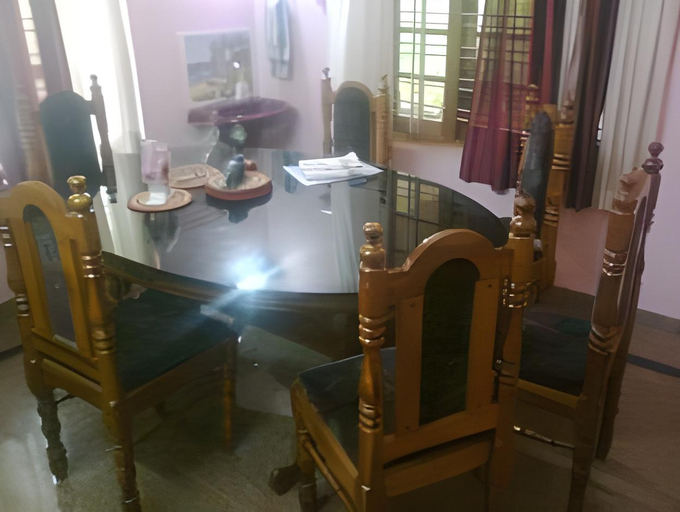Others 4, Ganesh House, Thiruvananthapuram